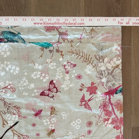 Spoonflower linen blend pillow cover Birds Bees 26’X16’ Botanical French country - Picture 8 of 8